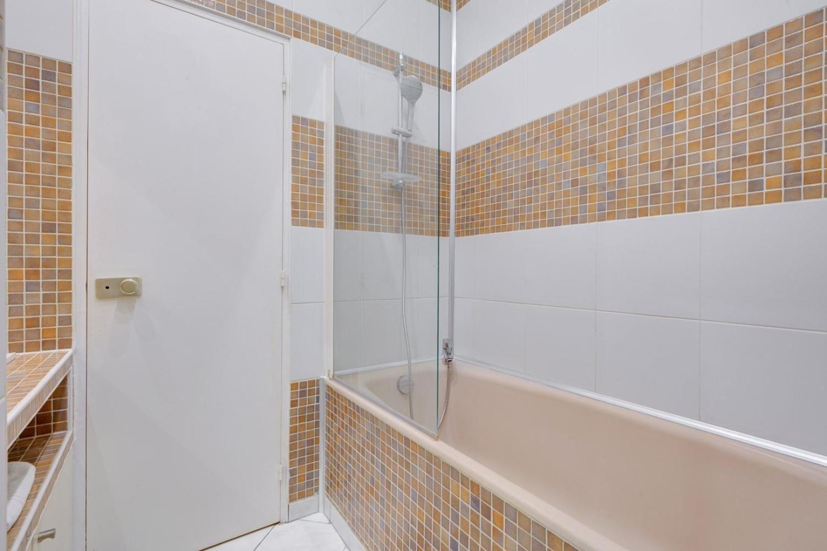 5013 Kleber - Near Arc De Triomphe Apartment